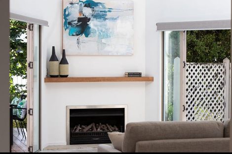 Photo of property in 2/37 Poynder Avenue, Merivale, Christchurch, 8014