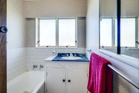 Photo of property in 303 Taradale Road, Pirimai, Napier, 4112