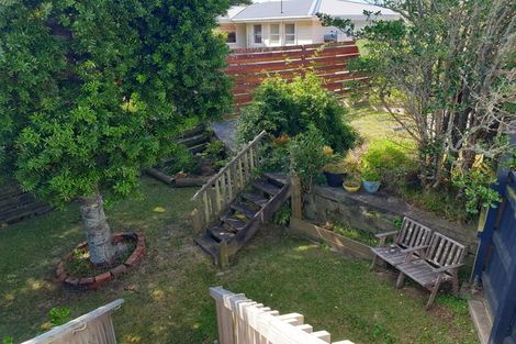 Photo of property in 7 Pauline Way, Paparangi, Wellington, 6037
