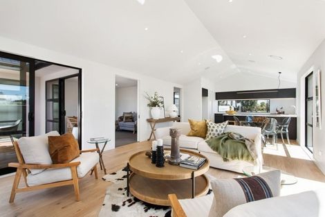 Photo of property in 115 Kennedys Bush Road, Halswell, Christchurch, 8025