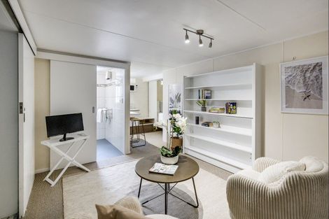 Photo of property in 37 Charles Street, Westshore, Napier, 4110