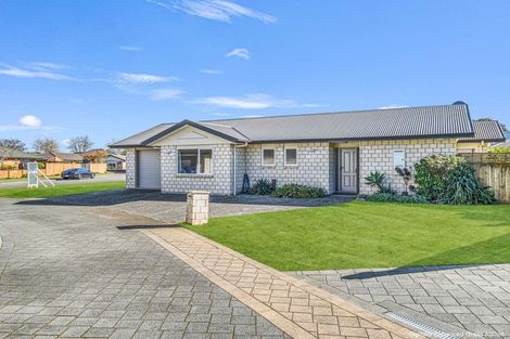 Photo of property in 18 Gilligan Close, College Estate, Whanganui, 4500