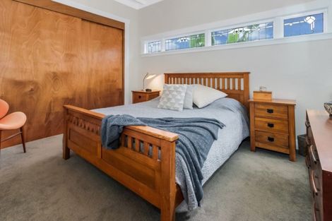Photo of property in 30 Walker Road, Point Chevalier, Auckland, 1022