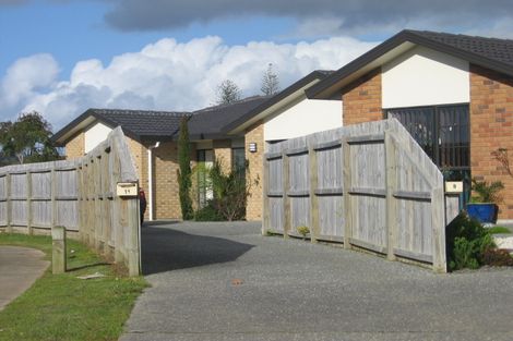 Photo of property in 11 Belcoo Crescent, East Tamaki, Auckland, 2013
