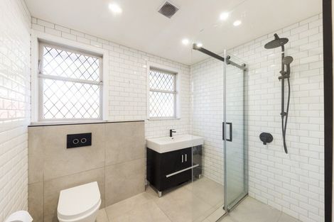 Photo of property in 6 Coventry Street, Highbury, Palmerston North, 4412