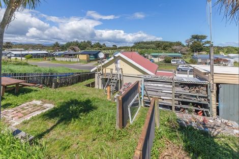 Photo of property in 3 Ewing Street, Hokio Beach, Levin, 5571