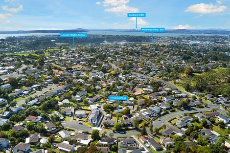 Photo of property in 17 Clyma Place, Massey, Auckland, 0614
