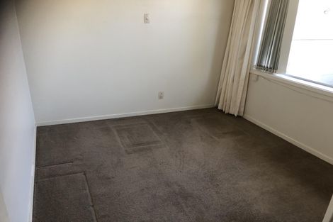 Photo of property in 2/4220 Great North Road, Glendene, Auckland, 0602