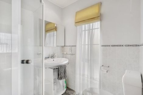 Photo of property in 19 Westholm Way, Pahurehure, Papakura, 2113