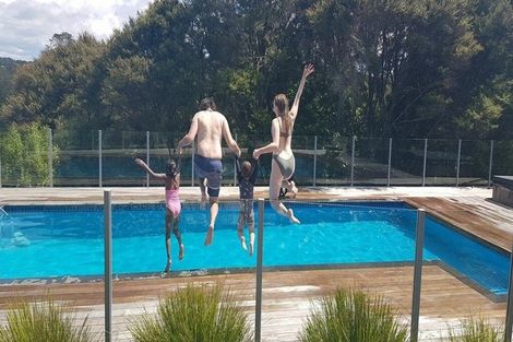 Photo of property in 18 Stevensons Crescent, Albany Heights, Albany, 0793