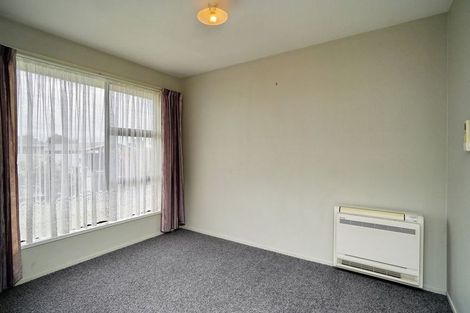 Photo of property in 1/69 Denise Crescent, Hornby, Christchurch, 8042