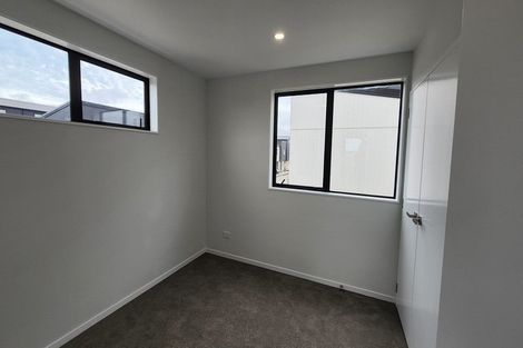 Photo of property in 3/119 Bruce Mclaren Road, Henderson, Auckland, 0612