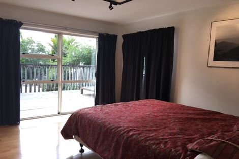 Photo of property in 3 Beulah Avenue, Rothesay Bay, Auckland, 0630