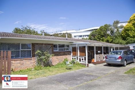 Photo of property in 2/67 Bentley Avenue, Glenfield, Auckland, 0629