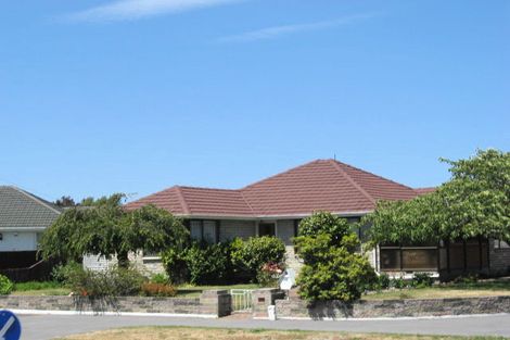 Photo of property in 39 Bentley Street, Russley, Christchurch, 8042