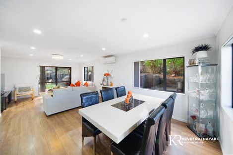 Photo of property in 5 Kereru Rise, Papakura, 2110