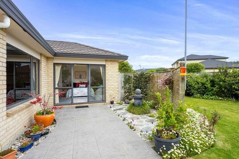 Photo of property in 166 Milne Drive, Paraparaumu, 5032