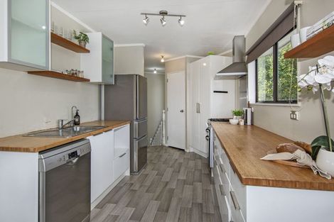 Photo of property in 56 Raumati Crescent, Onerahi, Whangarei, 0110