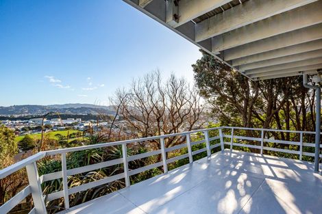 Photo of property in 3 Barretts Way, Miramar, Wellington, 6022