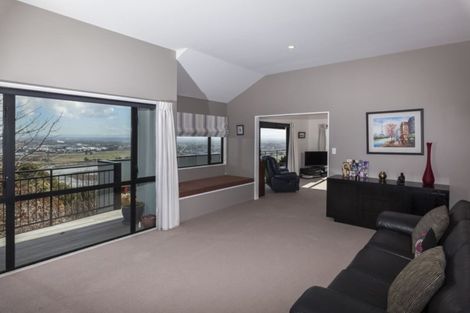 Photo of property in 106 Cannon Hill Crescent, Mount Pleasant, Christchurch, 8081