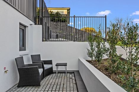 Photo of property in 48a Peter Terrace, Castor Bay, Auckland, 0620