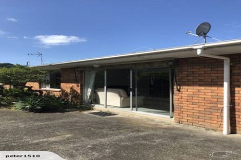 Photo of property in 2/32 Eastern Beach Road, Eastern Beach, Auckland, 2012