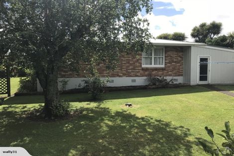 Photo of property in 42 Mcfarlane Street, Oakura, 4314