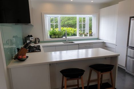 Photo of property in 12 The Rigi, Northland, Wellington, 6012