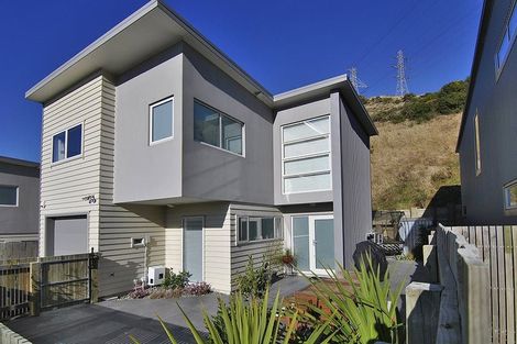 Photo of property in 36g Erlestoke Crescent, Churton Park, Wellington, 6037