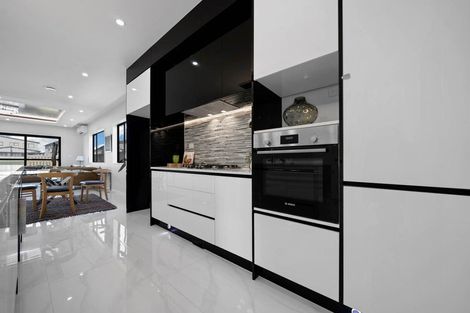 Photo of property in 2 Ritetai Street, Clarks Beach, 2122