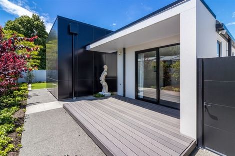 Photo of property in 31 Waiwetu Street, Fendalton, Christchurch, 8052