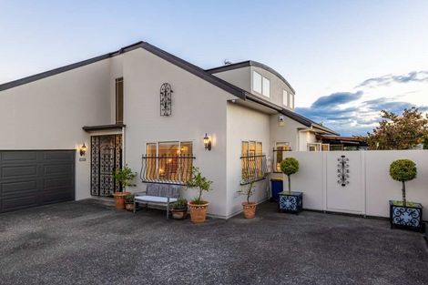 Photo of property in 1/12 Brook Street, Milford, Auckland, 0620