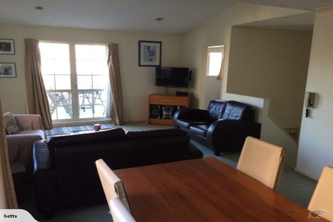 Photo of property in 4a Macdonald Crescent, Te Aro, Wellington, 6011