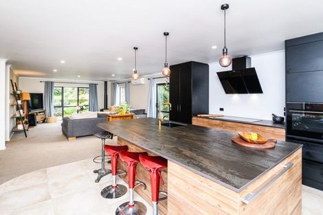 Photo of property in 21 Moonshine Valley Road, Aokautere, Palmerston North, 4471