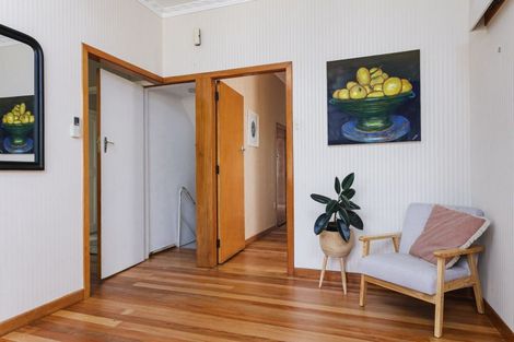 Photo of property in 13 Seddon Crescent, Whataupoko, Gisborne, 4010