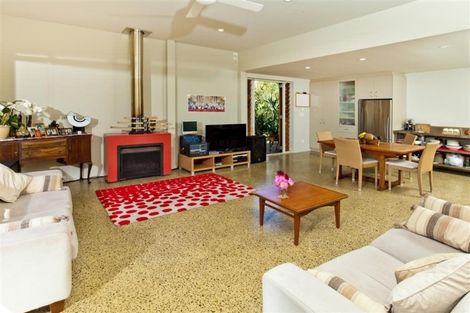 Photo of property in 166a Rimmer Road, Helensville, 0875