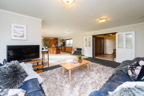 Photo of property in 38 Ursula Drive, Feilding, 4702