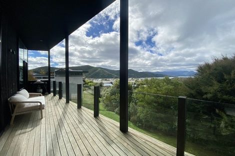 Photo of property in 11a Moana Heights, Waikawa, Picton, 7220