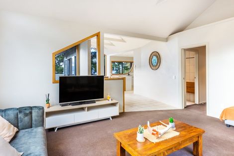 Photo of property in 1/870 Acacia Bay Road, Acacia Bay, Taupo, 3330