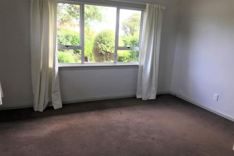 Photo of property in 4 Moana Crescent, Blagdon, New Plymouth, 4310