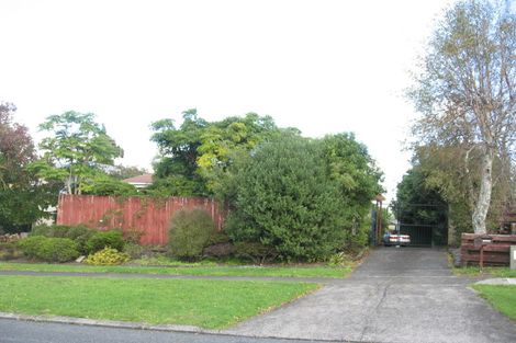 Photo of property in 45 Chatsworth Crescent, Pakuranga Heights, Auckland, 2010