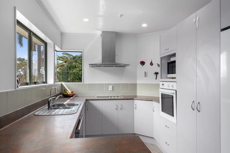 Photo of property in 12 Bluegum Place, Woodhill, Whangarei, 0110