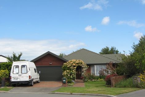 Photo of property in 10 Fieldmoor Place, Parklands, Christchurch, 8083