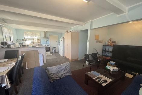 Photo of property in 2 Tomlin Place, Mangere East, Auckland, 2024