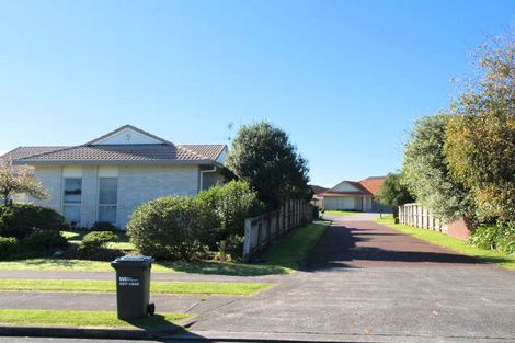 Photo of property in 1/16 Amberwood Drive, Northpark, Auckland, 2013