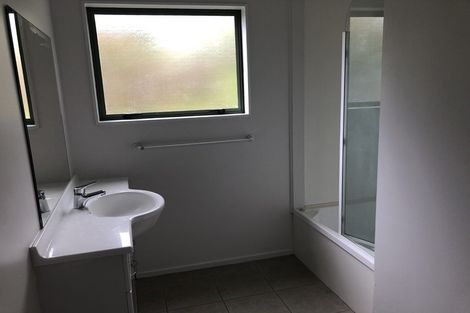 Photo of property in 12a Midgley Road, West Harbour, Auckland, 0618