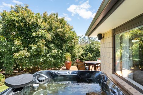 Photo of property in 260 Athenree Road, Athenree, Katikati, 3177