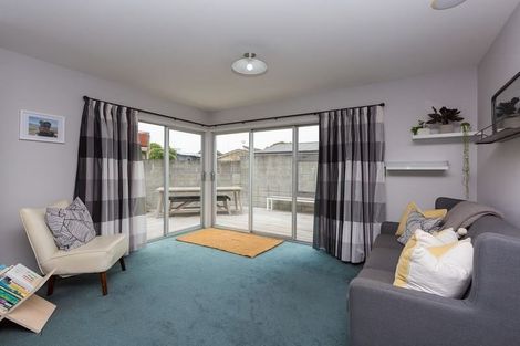 Photo of property in 19c Beach Street, Fitzroy, New Plymouth, 4312