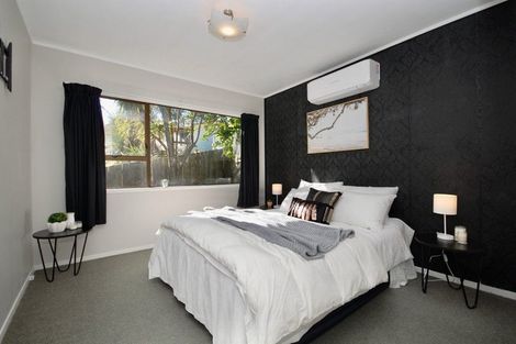 Photo of property in 2/47 Flaxdale Street, Birkdale, Auckland, 0626