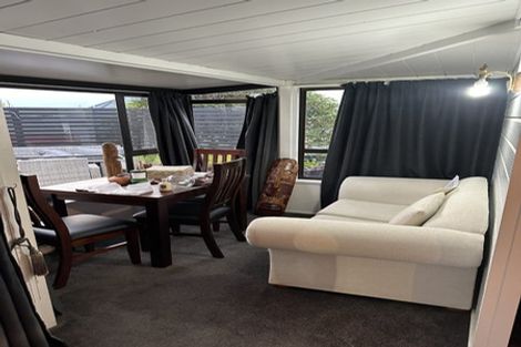 Photo of property in 6 Honnor Place, Hurdon, New Plymouth, 4310